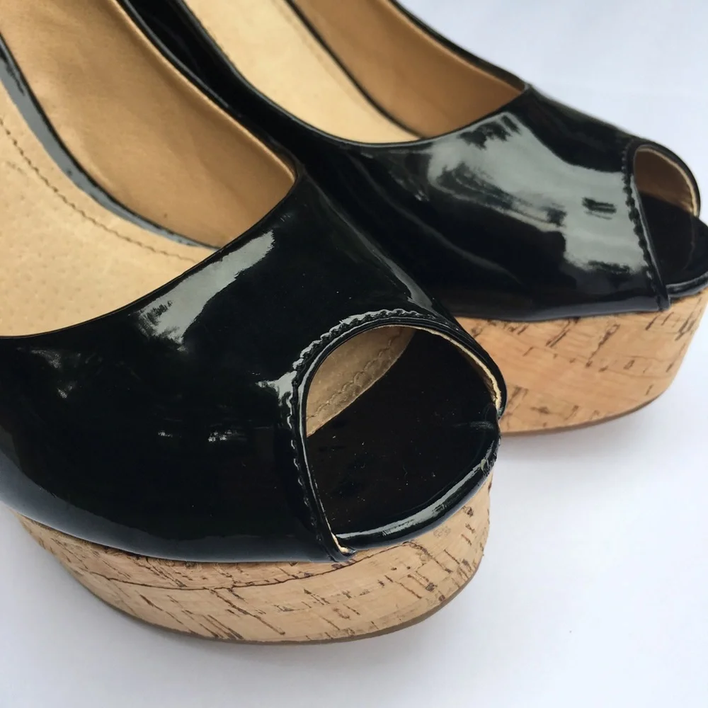 Le chateau blk patent leather cork platform wedges